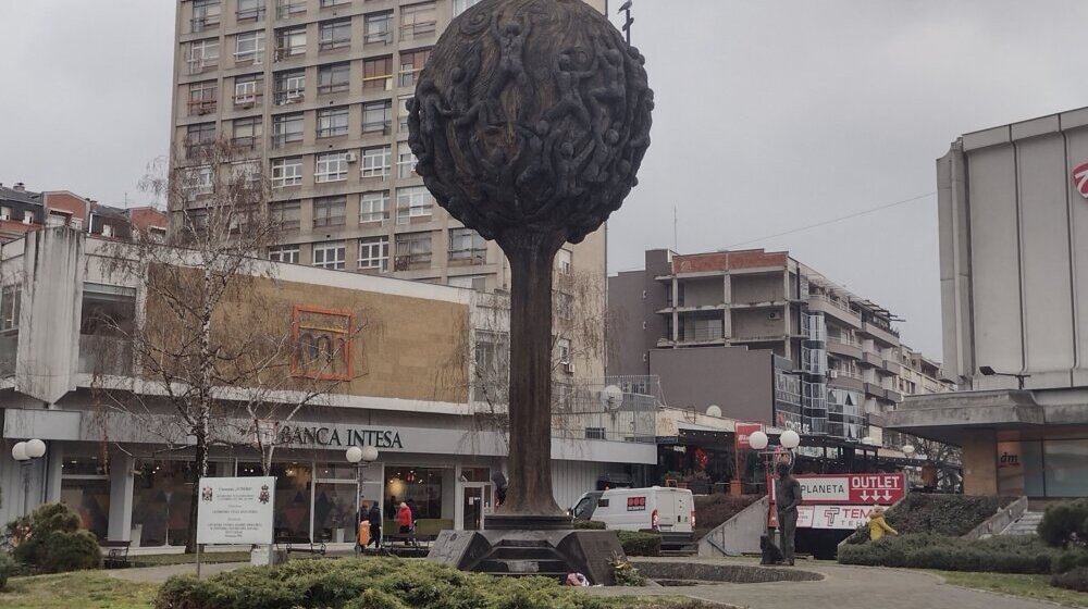 Trodnevna humanitarna akcija prikupljanja hrane za socijalno ugrožene sugrađane Kreni-Promeni u Kragujevcu 1