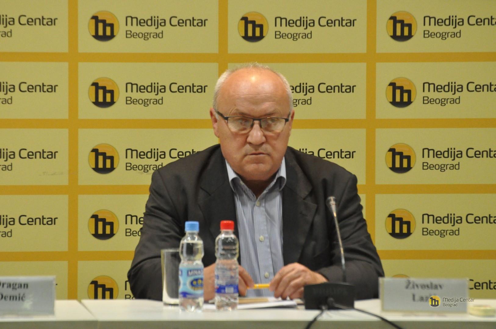 Rumunska partija zatražila smenu načelnika UKP Ninoslava Cmolića zbog širenja govora mržnje 2 Rumunska partija zatražila smenu načelnika UKP Ninoslava Cmolića zbog širenja govora mržnje 2