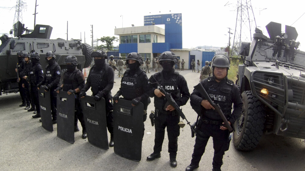 Meksičke diplomate napustile Ekvador u jeku krize zbog upada ekvadorske policije u ambasadu Meksika 1