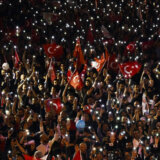“Kad te nema bolje da se nisam ni probudila”: Zašto se hit Nade Topčagić orio Istanbulom nakon istorijskog poraza Erdogana na lokalnim izborima u Turskoj? 7