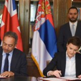 I britanski ambasador danas bio u Skupštini: Šta je Ana Brnabić potpisala? 2