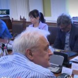 Počeo sastanak poslaničkih grupa i predstavnika medija: Bujošević došao u Skupštinu 4