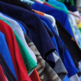 Više od polovine potrošača na svetu 2023. kupovalo odeću iz second hand radnji: Koliko to utiče na životnu sredinu? 15