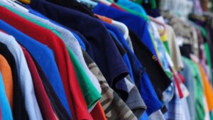 Od jula nova pravila EU za sprečavanje uništavanja neprodate odeće i obuće 4 Od jula nova pravila EU za sprečavanje uništavanja neprodate odeće i obuće 2