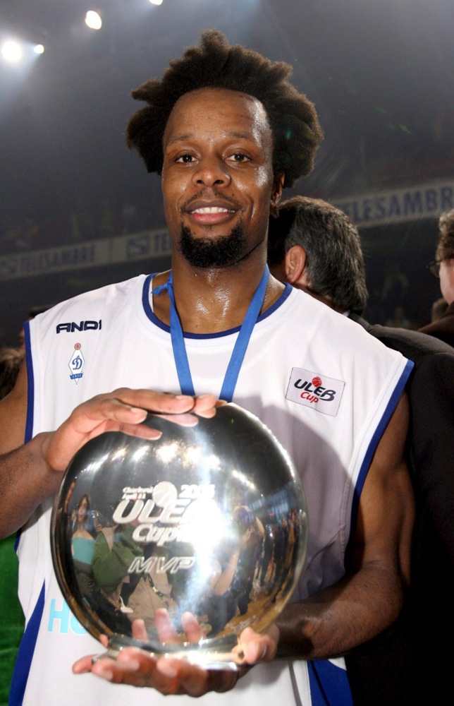 U 45. godini preminuo Ruben Daglas: Košarkaš koji je u Đorđevićevom stilu vratio titulu u Bolonju pred Đorđevićevim očima 2