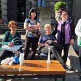 Građani niškog Delijskog Visa "čekali" gradonačelnicu, ona im "obećala" rešavanje komunalnih problema, a oni najavili novu blokadu saobraćaja 11