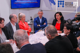 Dvadeset političkih organizacija i aktivista u Nišu potpisalo Protokol o nesaradnji sa SNS i njenim partnerima: Dr Dragan Milić nije među potpisnicima 2