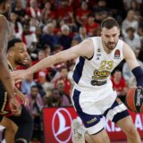 Nespokoj Svetislava Pešića: Povredio se Marko Gudurić 1