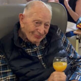 Nezdravo jelo koje najstariji čovek na svetu jede svakog petka: Ima 111 godina 2