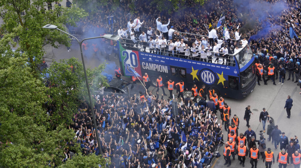 Igrača Intera čeka kazna zbog glave igrača Milana na kratkom lancu (FOTO) 1