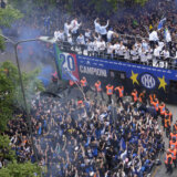 Igrača Intera čeka kazna zbog glave igrača Milana na kratkom lancu (FOTO) 2