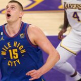 Za noćne ptice i ranoranioce: Koja je satnica za utakmice Denvera i Lejkersa u plej-ofu NBA lige? 7