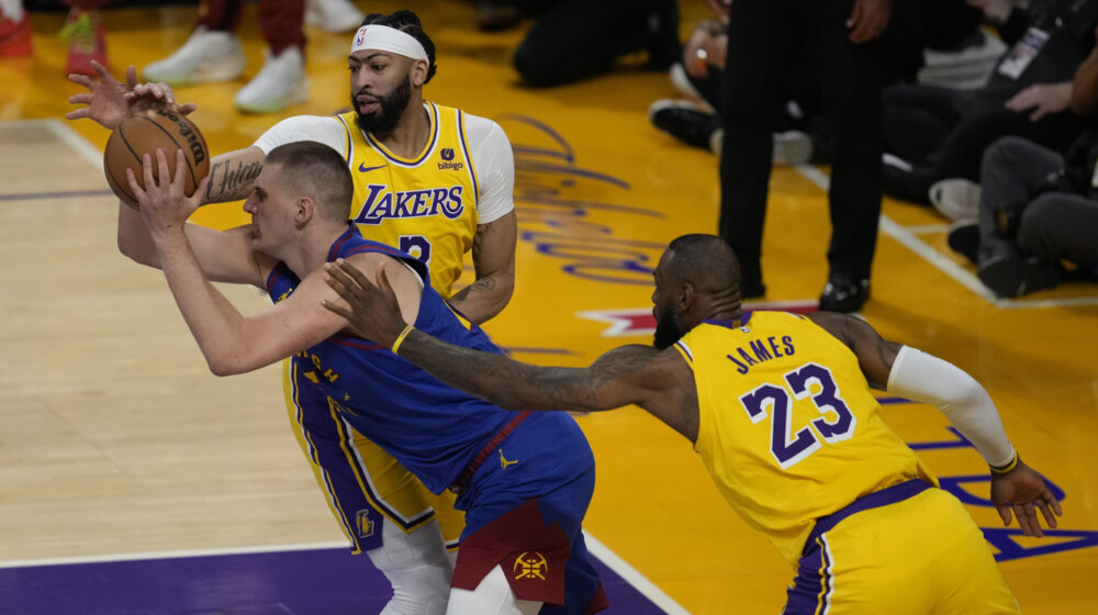 Denver vodi 3:0: Šampion pobedio Lejkerse i u prvoj utakmici u Los Anđelesu 1