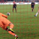 Bilo je kao copy 172, paste 173, ali...: Katai iz penala doneo pobedu Zvezdi u večitom derbiju protiv Partizana 8