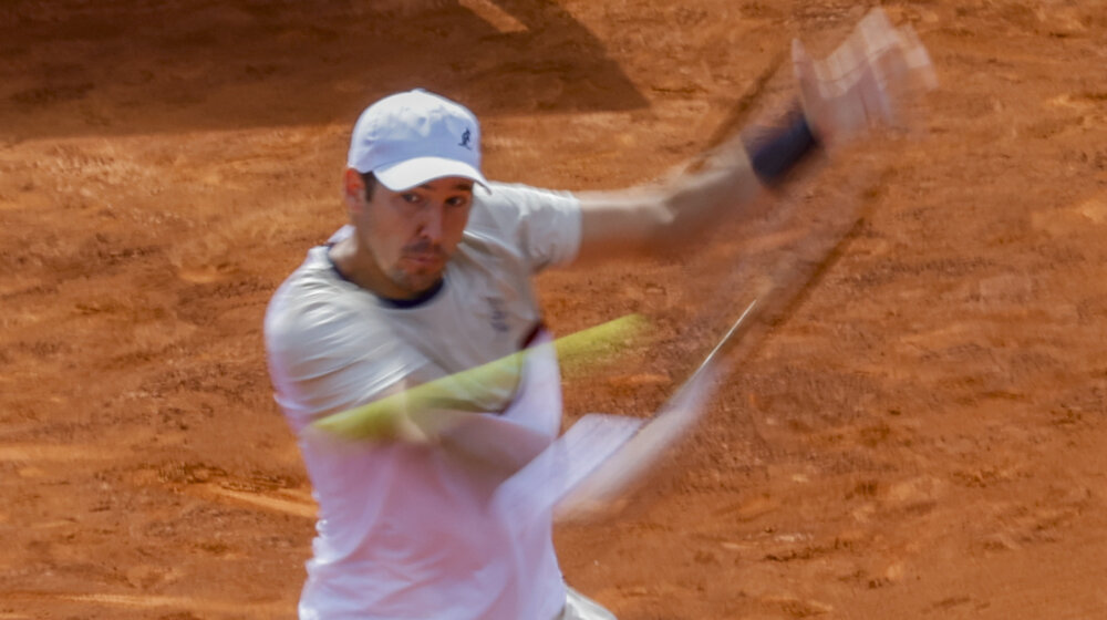 Lajović u polufinalu u Barseloni krenuo dobro pa popustio protiv Grka Cicipasa 1