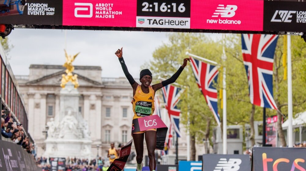 Novi svetski rekord u maratonu za žene kad nema i muškaraca na stazi (VIDEO) 14