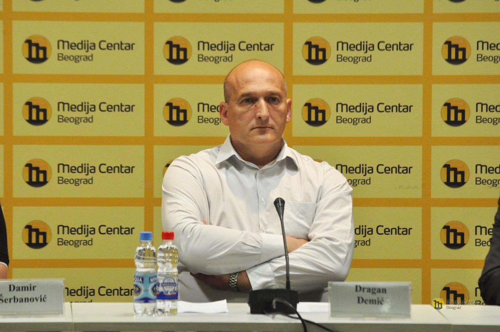 Rumunska partija zatražila smenu načelnika UKP Ninoslava Cmolića zbog širenja govora mržnje 4 Rumunska partija zatražila smenu načelnika UKP Ninoslava Cmolića zbog širenja govora mržnje 4