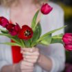 Pomoću ovog trika produžite život cveća u vazi 16