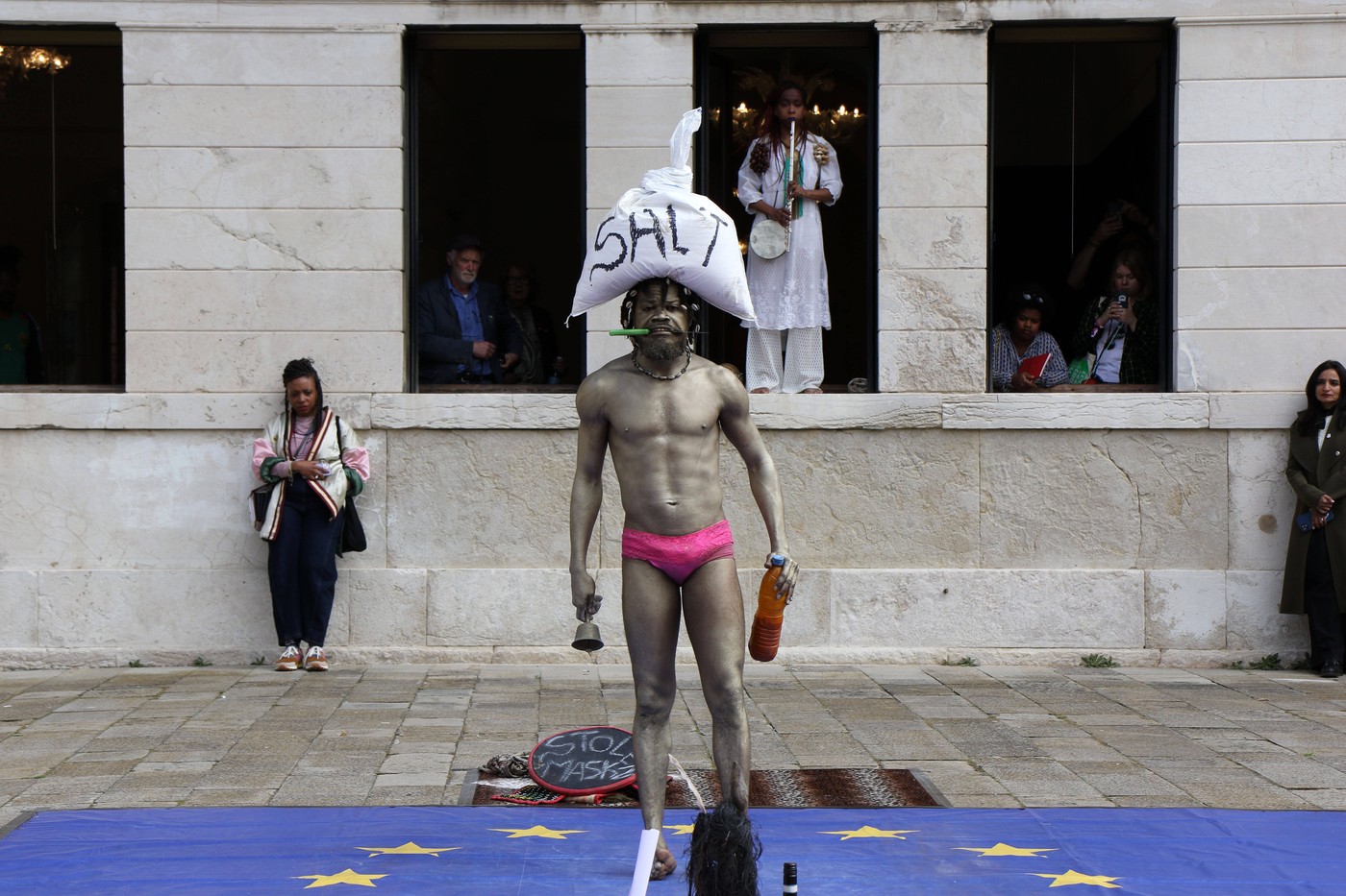 Bijenale 60. Bijenale u Veneciji – Stranci svuda, a i politika :SEEcult na najstarijoj svetskoj izložbi umetnosti (FOTO) 2