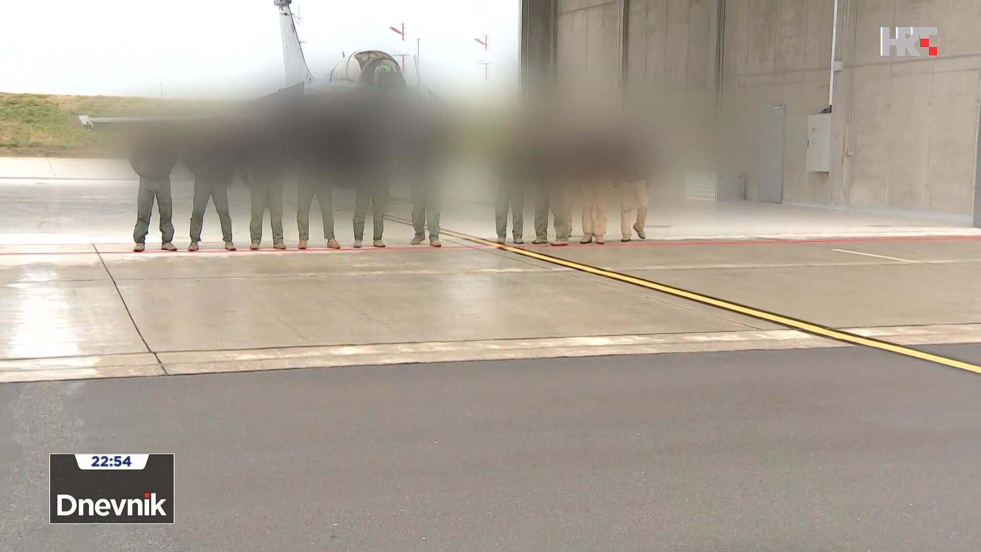 piloti Rafala Zašto su lica hrvatskih vojnih pilota zamagljena na HRT-u? (VIDEO) 3