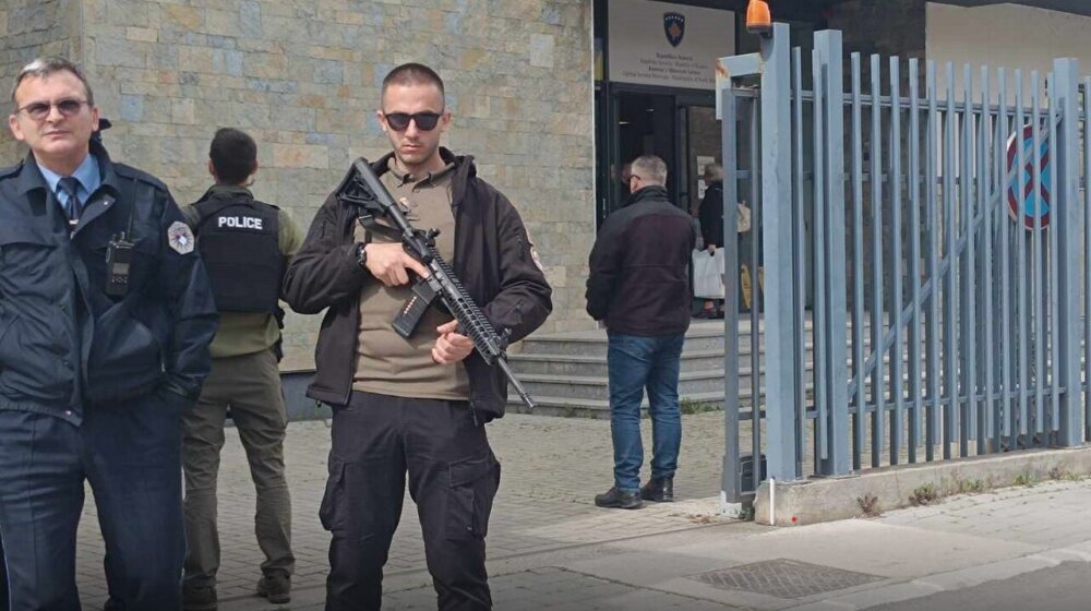 Kurti stigao i u Opštinu Severna Mitrovica, u toku sastanak sa Atićem 1