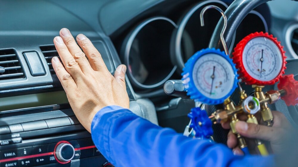 Brojni auto-servisi ne rade više punjenje klima: Da li će građani imati gde da pripreme kola za leto i koliko će to da košta? 8