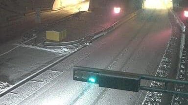 (FOTO, VIDEO) Kao da je Božić: U Hrvatskoj zbog snega morala na ulice da izađe zimska služba 1