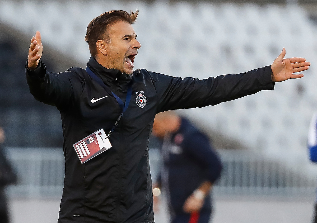 Tandem koji je crno-bele spasao od ispadanja, šok-terapije za titule iz dva večita derbija: Kada je sve Partizan menjao trenere u samom finišu sezone? 3 Tandem koji je crno-bele spasao od ispadanja, šok-terapije za titule iz dva večita derbija: Kada je sve Partizan menjao trenere u samom finišu sezone? 3