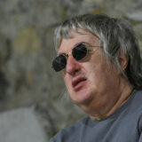 “Ovde su postavljeni standardi”: Uroš Đurić povodom izložbe “Autonomizam sada i ovde” o duhu mesta i ekskatedri kluba “Akademija” 8