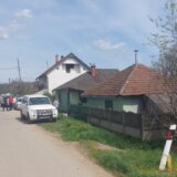 Reporter Danasa u selu Zlot kod Bora: Policija i vatrogasci napustili dvorište kuće osumnjičnog, i dalje se traga za telom devojčice Danke Ilić (FOTO, VIDEO) 3