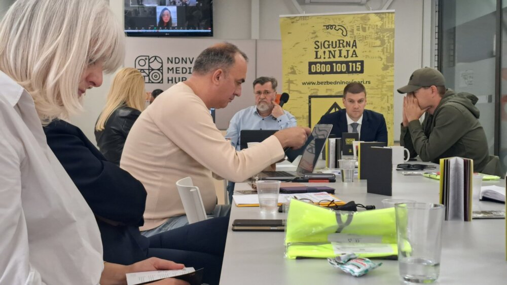Sve gore i učestalije pretnje novinarima poslednjh meseci u Novom Sadu: Policija mora da garantuje bezbednost Ani Lalić i Dinku Gruhonjiću 2