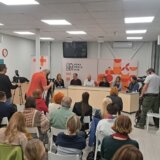 Tribina "Škola za sve nas" u Novom Sadu: Za godinu dana od majskih tragedija nismo naučili ništa, naše podele samo su se produbile 5