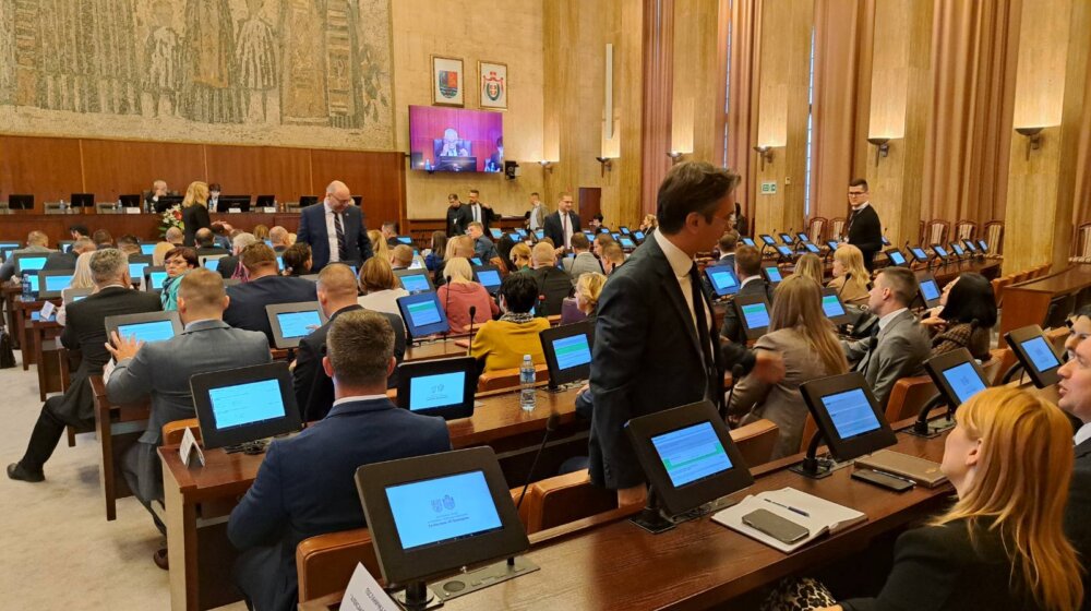 Skupština Vojvodine dobila novog predsednika, formiranje Vlade odmah nakon praznika: Balint Juhas prvi čovek pokrajinskog parlamenta 39
