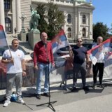 (FOTO) "Zločin je bio, ali genocid ne": Protestna vožnja taksista protiv izglasavanja Rezolucije o Srebrenici 7