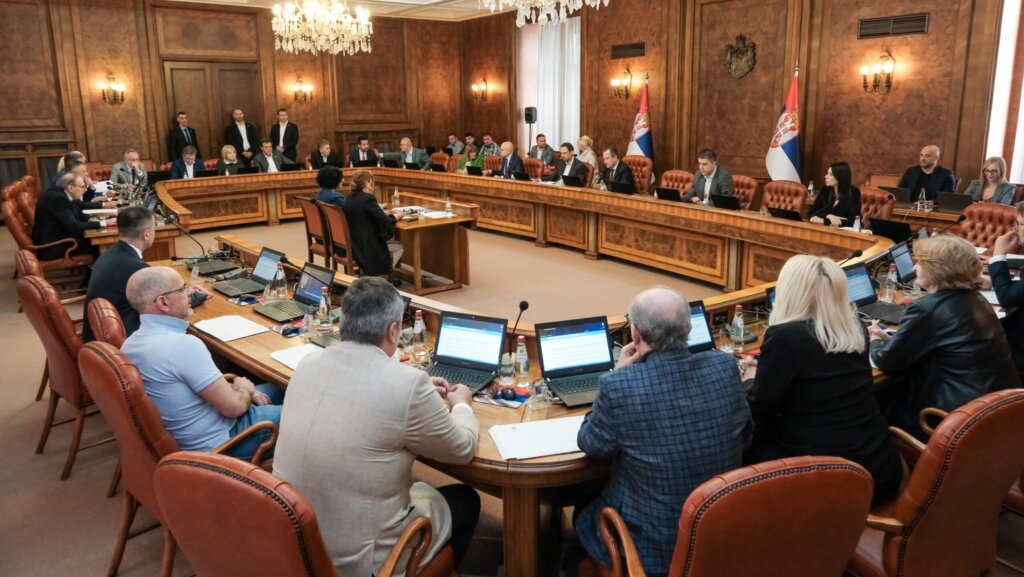 (FOTO) Kako je izgledala poslednja sednica odlazeće Vlade Srbije? 5