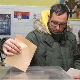 Kampanja za lokalne izbore u Mionici, Negotinu i Sečnju: Standardno asfaltiranje, svuda gde može i 10-15 glasova da se uzme 10