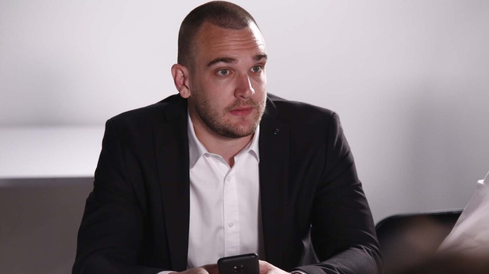 Nastup zbog koga su se saopštenjima sukobili ZLF i Kreni promeni: Šta je na sednici SO Zemun još poručio Milan Ljutovac? 1