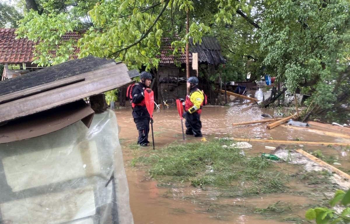 Vanredna situacija u Svrljigu zbog izlivanja bujičnih potoka 5 Vanredna situacija u Svrljigu zbog izlivanja bujičnih potoka 5