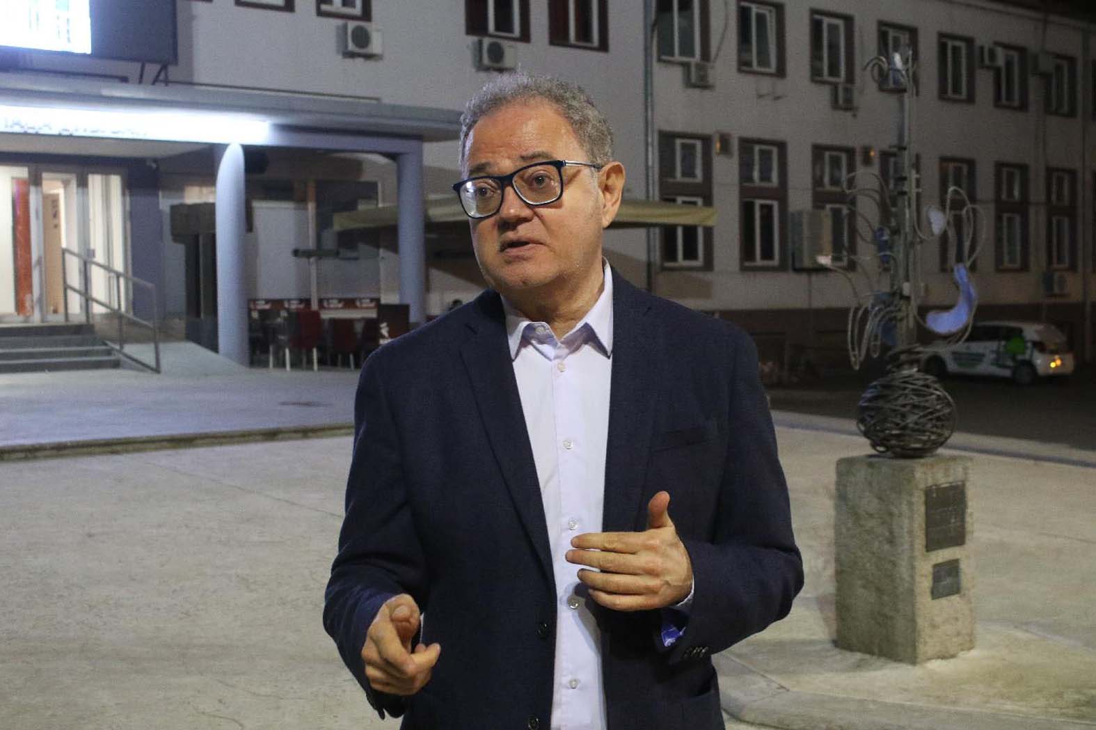 "Prisluškivanje, pa i odvrtanje šrafova na točkovima s potpisom službe": Opozicionari za Danas povodom praćenja Voštinića 2