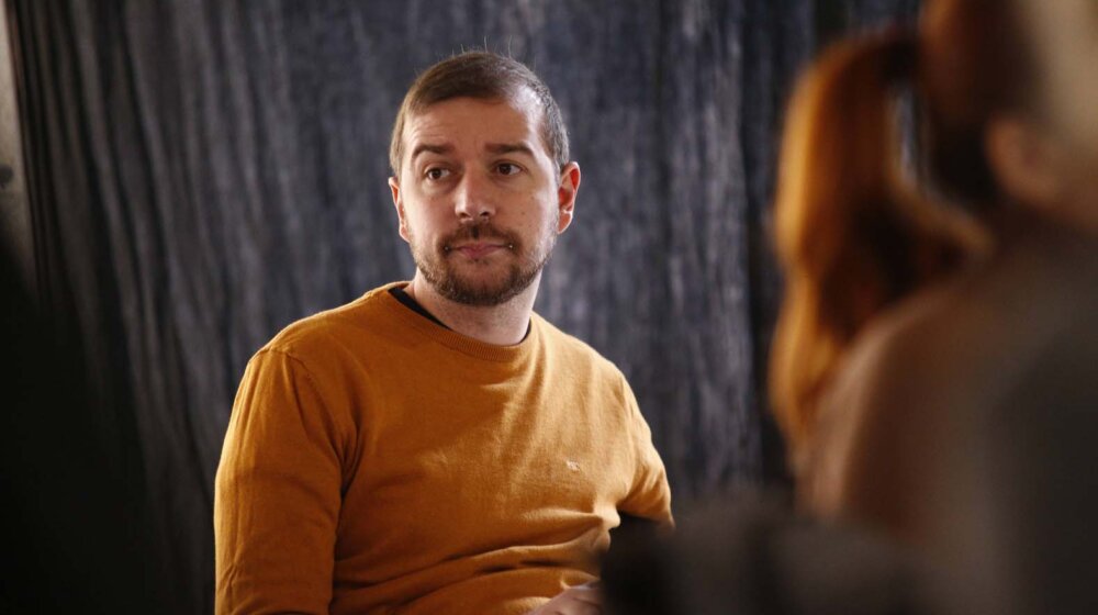 Dojčinović (KRIK): Glišić je vezivno tkivo SNS, jedan od najvažnijih Vučićevih ljudi 1