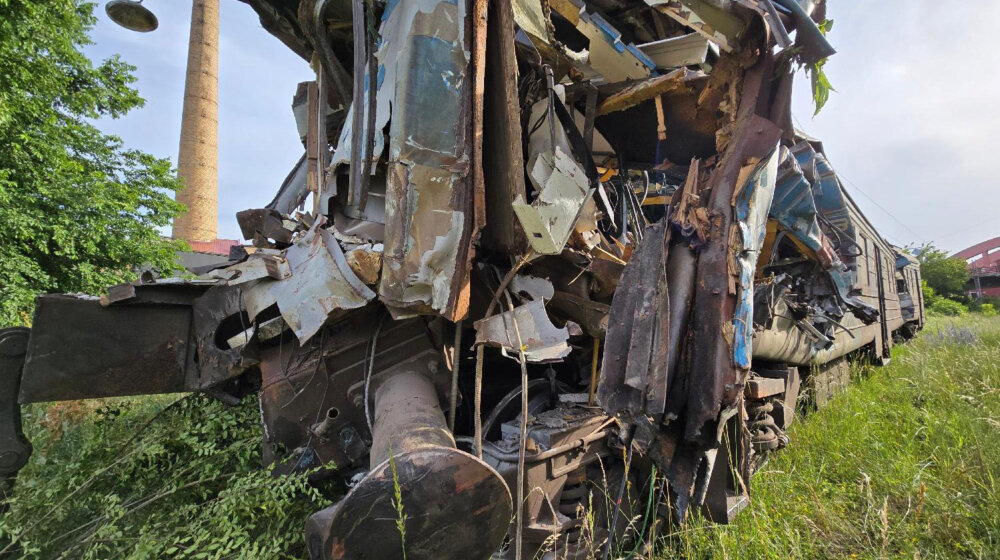 Nakon železničke nesreće u Beogradu: Pogledajte kako izgleda olupina putničkog voza (FOTO) 11