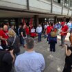 Maćehinski odnos vlasti prema radnicima u državnim preduzećima: Jedini način da nešto dobiju je štrajk pred izbore 11