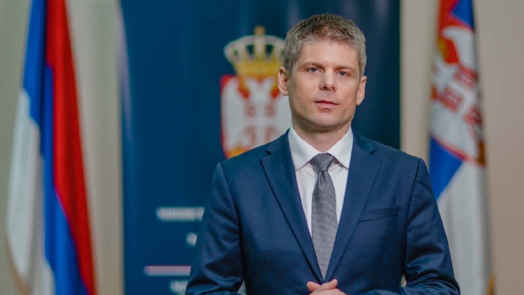 Biznismeni, glumci, političari, sportisti: Ko sve ima srpsko državljanstvo? 2 Biznismeni, glumci, političari, sportisti: Ko sve ima srpsko državljanstvo? 2