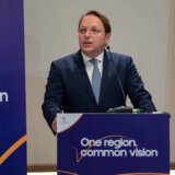 Orban ponovo kandididovao svog čoveka za komesara EU: Da li je Varhelji prihvatljiv za Brisel? 10