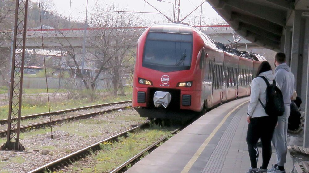 Infrastruktura železnice: Kasne vozovi između stanica Beograd centar i Zemun zbog krađe kablova 10