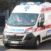 Sudar autobusa i putničkog automobila kod Malog Požarevca: Poginuo vozač, više od 30 osoba povređeno 2