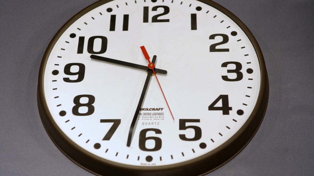 Da li Srbija treba da ukine promenu računjanja vremena sa zimskog na letnje? 1