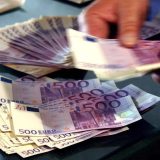 Deceniju nelegalno davali kredite, zaradili 17,5 miliona dinara 9