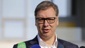 Vučić na mitingu SNS u Lazarevcu: Ne prodajemo EPS, kupovaćemo druge elektroprivrede u regionu