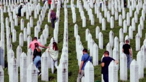 Usaglašen konačan tekst: Šta su amandmani Crne Gore doneli rezoluciji o genocidu u Srebrenici?